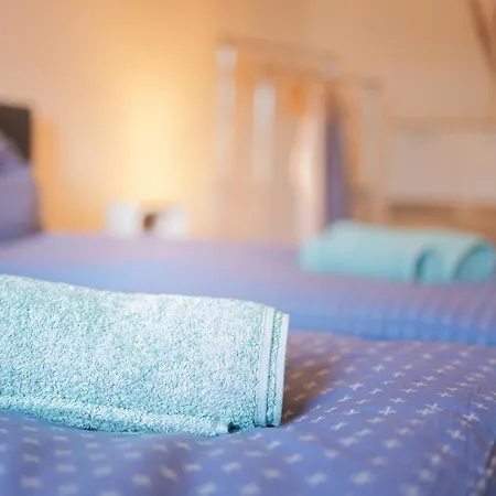 Blue Chili 01 - Lage Am Hbhf Boxspringbett Bis 4 Pers * Μαγδεβούργο