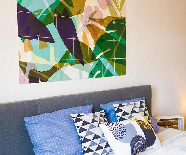 Blue Chili 01 - Lage Am Hbhf Boxspringbett Bis 4 Pers マクデブルク